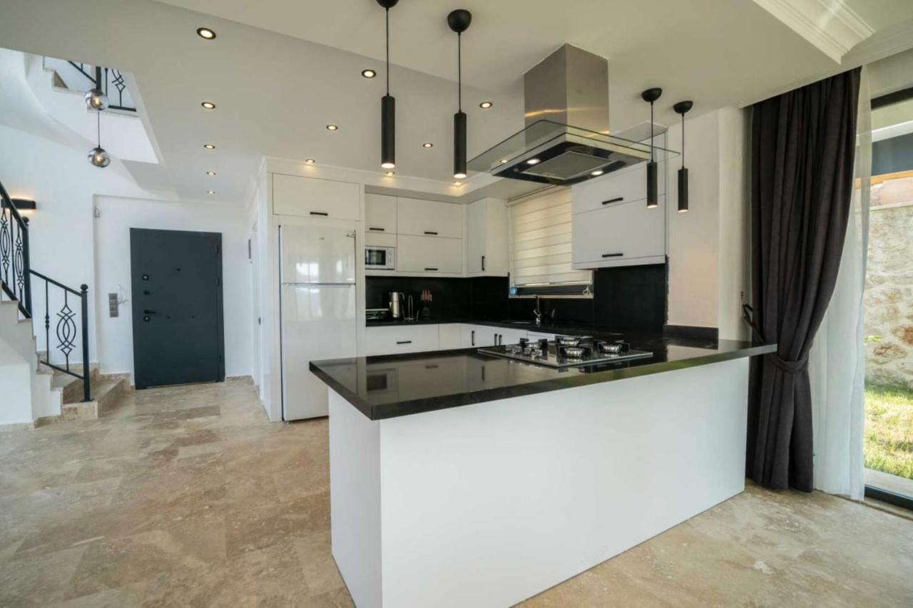 Onat Villa *