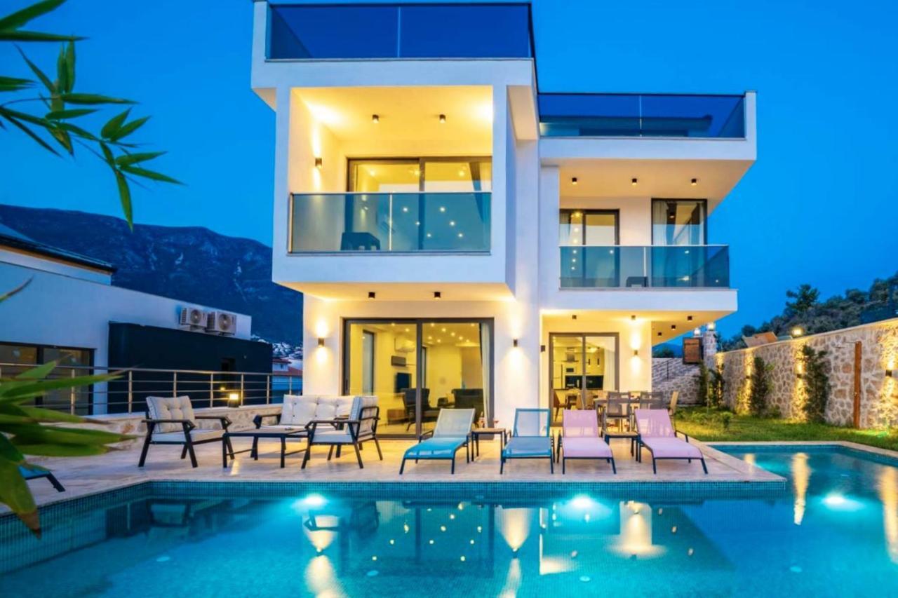 Onat Villa *
