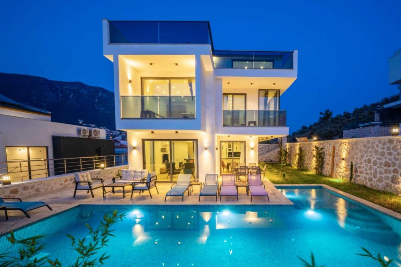 Onat Villa *